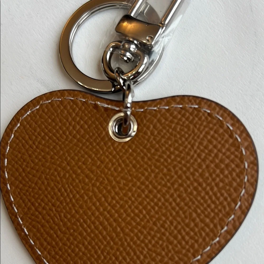 Dress Up Your Purse (DUYP) Brown Heart Leather Keychain - Picture 2 of 4